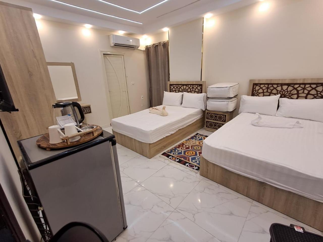Pyramids East Inn Kafret el-Gabal Zewnętrze zdjęcie